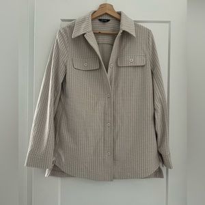 Very cute Women’s button up shacket - shirt jacket